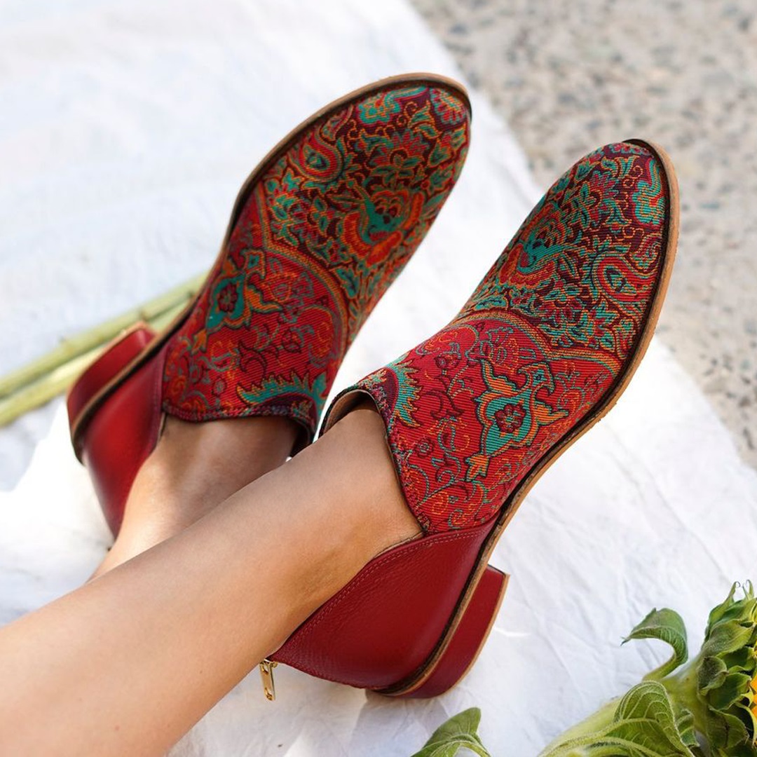 Parvaz Model Red Shoes